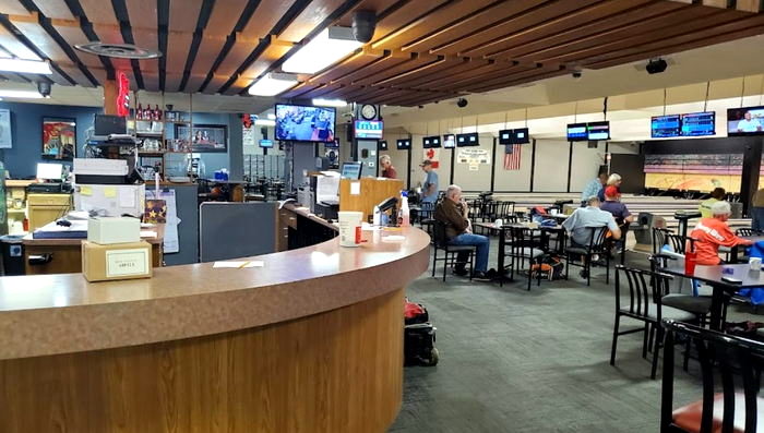 Port Huron Lanes - From Web Listing (newer photo)